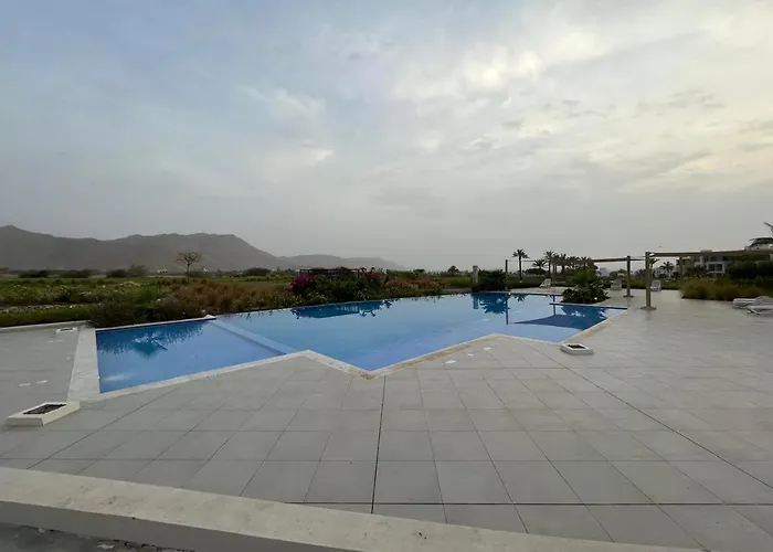 Jebel Sifah Golf View Apartment